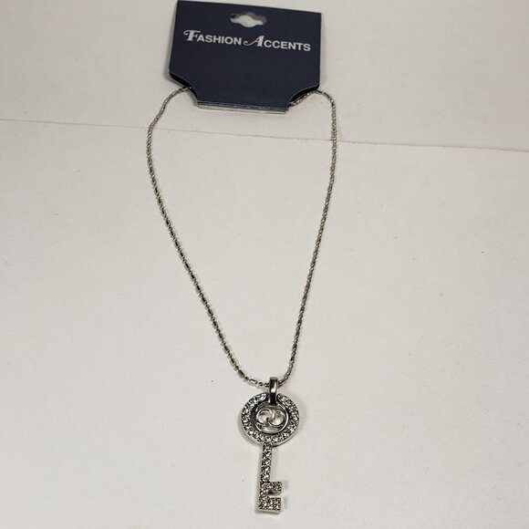 Women's Stunning Silver tone Dot & Dash Chain Necklace - With a Pave Key Pendant - Picture 5 of 7